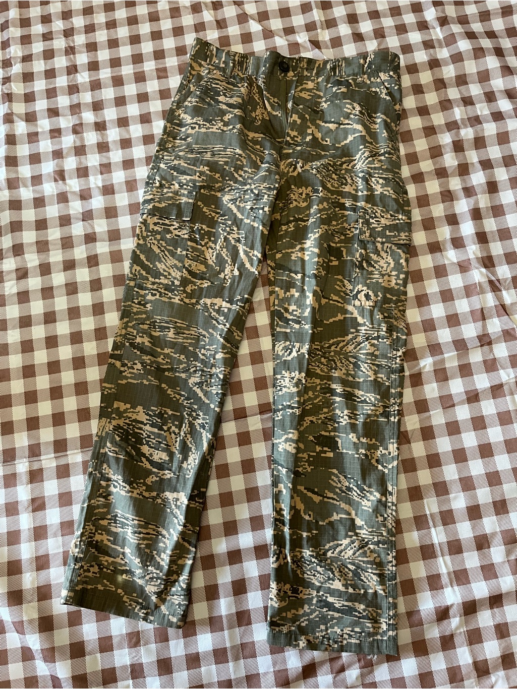Boys Camouflage Cargo Pants In Olive Print